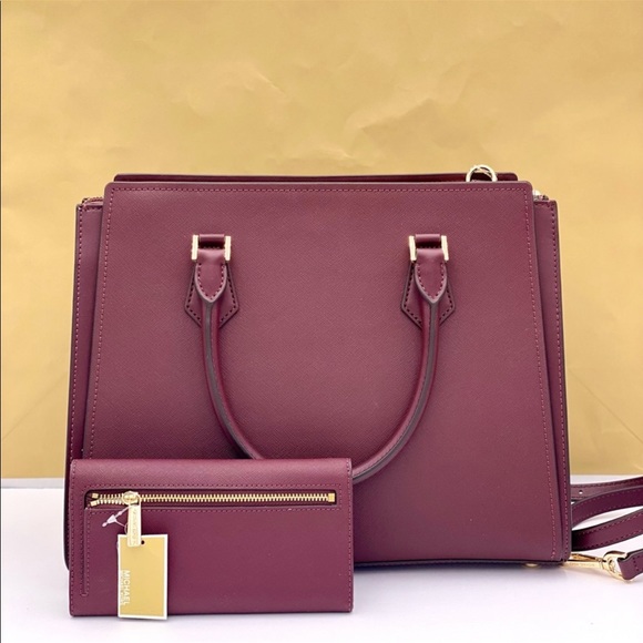 Michael Kors Large Hope Satchel and Wallet Set - Picture 2 of 11